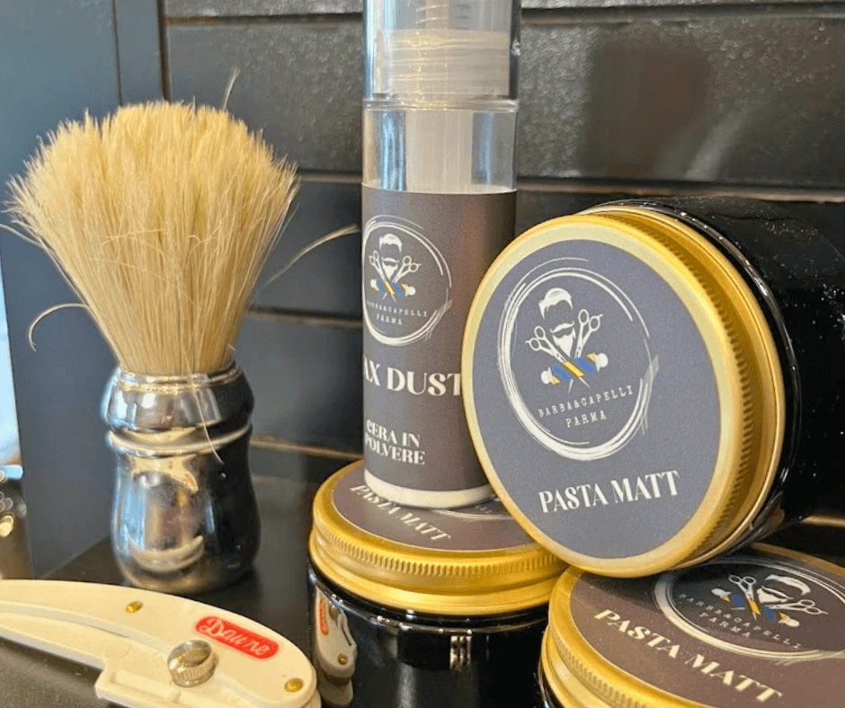prodotti-firmati-barba-e-capelli-parma-con-strumenti-barbiere